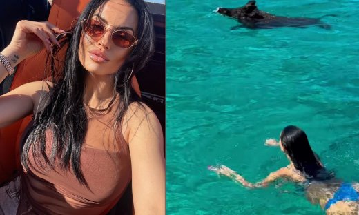 Και όμως συνέβη! Η Αλεξανδράκη κάνει το μπάνιο της με τα γουρούνια στην παραλία της Άτοκου