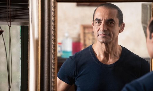 Αλέκος Συσσοβίτης για Porto Leone: «Ο ήρωάς μου ζει διπλή ζωή – Είναι παντρεμένος & έχει ερωμένη!»