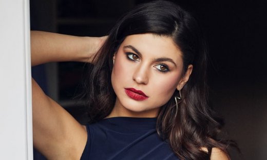 Δανάη Παππά: Με καυτό κόκκινο μπικίνι στην Αντίπαρο – Οι νέες πόζες στο Instagram!