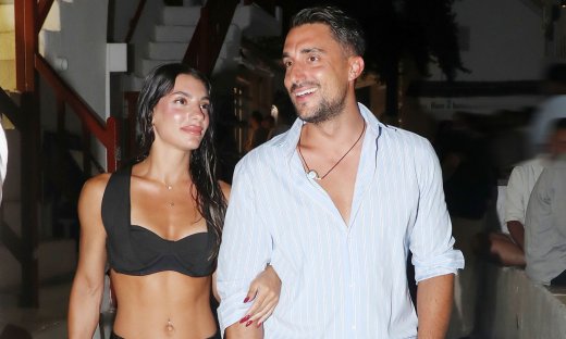 Κατσούλης-Ρουμελιώτη: Μετά την πρόταση γάμου, καιρός να δούμε & το μονόπετρο στο χέρι της Μαριαλένας