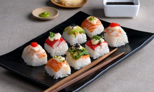 Εύκολο σούσι στην παγοθήκη από τον Άκη Πετρετζίκη