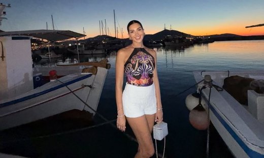 Σταματίνα Τσιμτσιλή: Η ανάρτηση από την Εκατονταπυλιανή της Πάρου - «Ας ξημερώσουν καλύτερες μέρες»