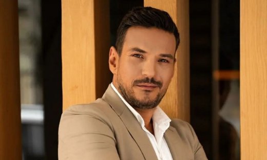 Διακοπές τέλος για τον Τσουρό! Η προετοιμασία της εκπομπής του & η πρώτη φωτό με τους συνεργάτες του