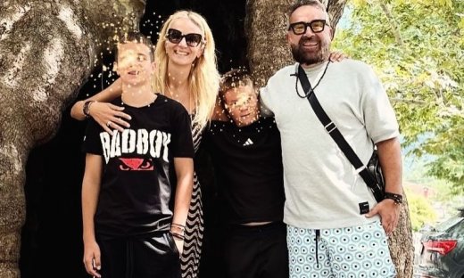 Γρηγόρης Γκουντάρας: Η οικογενειακή απόδραση στον τόπο των γονιών του & η συγκίνηση