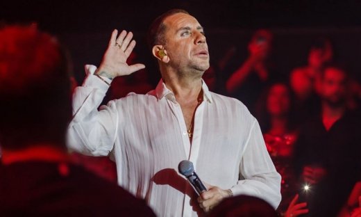 Γιώργος Μαζωνάκης: Σε προχωρημένες συζητήσεις με τον ΣΚΑΪ για την παρουσίαση μουσικής εκπομπής