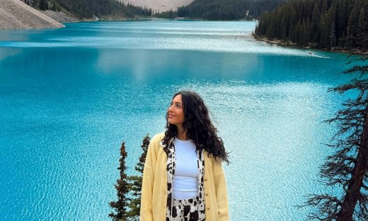 Ευγενία Σαμαρά: «Στα ονειρικά βουνά των Canadian Rockies και κάπου εκεί και εγώ σε έκσταση»