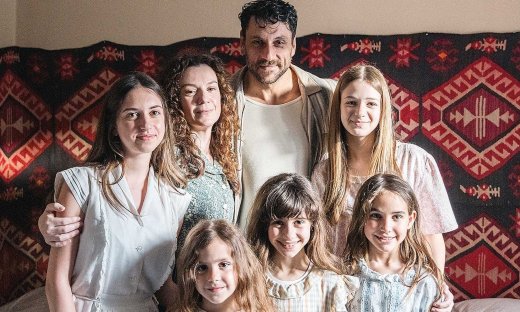 Ιωάννα Παπαδοπούλου: Από το Σόι σου στο Σπίτι δίπλα στο ποτάμι – Τη θυμάσαι;