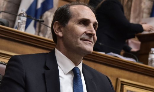 Απόστολος Βεσυρόπουλος: Το τελευταίο «αντίο» από τον πολιτικό κόσμο και τους οικείους του