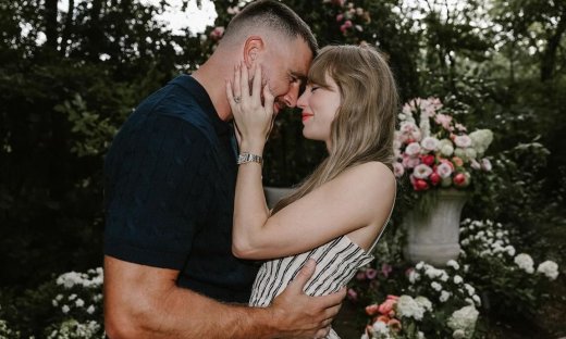 Αρραβωνιάστηκε η Τέιλορ Σουίφτ - Οι πρώτες εικόνες, το δαχτυλίδι και το παραμυθένιο σκηνικό