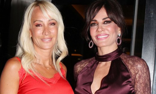 Δήμητρα – Μαρία Ματσούκα: Οι κοινές διακοπές στην Εύβοια & η πόζα της ηθοποιού με τον ανιψιό της