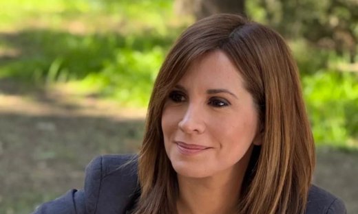 Νίκη Λυμπεράκη: Δείτε την με μπικίνι στα 43 της & χωρίς ρετούς - Διακοπές με τον γιο της στη Λήμνο