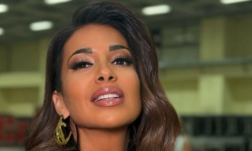 Η Ελένη Χατζίδου για το δύσκολο καλοκαίρι που πέρασε: «Τελικά τίποτα δεν είναι όπως φαίνεται»