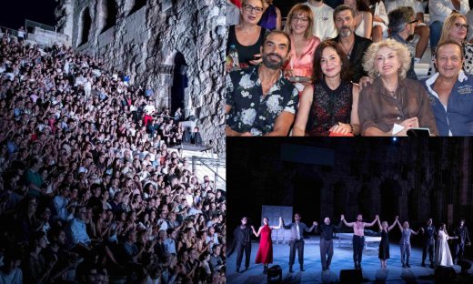 Κατάμεστo το Ηρώδειο για την Αντιγόνη-Οι 4400 θεατές, οι εκλεκτές παρουσίες & το χειροκρότημα των 5′