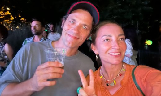 Αποστόλης Τότσικας – Ρούλα Ρέβη: Η αποχαιρετιστήρια στιγμή του καλοκαιριού τους ξεπέρασε κάθε άλλη