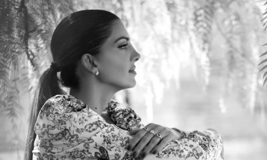 Σταματίνα Τσιμτσιλή: H νοσταλγική φωτογραφία από το «χωριό» των παιδικών της χρόνων