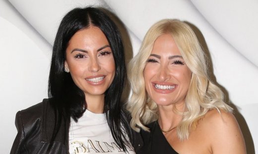 Ιωάννα Τούνη: Το «γούρι» που βρήκε στο σαλόνι της λίγο πριν τη λαμπερή έξοδo με την Αλεξανδράκη!