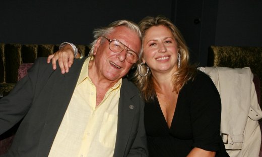 Σάντρα Βουτσά: Η κόντρα με την πρώτη σύζυγο του πατέρα της, το σύμφωνο συμβίωσης & ο φύλακας άγγελος