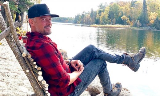 Τζος Ντουχάμελ: Ο διάσημος ηθοποιός άφησε το Hollywood και ζει σε μια καλύβα