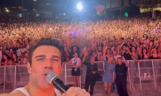 Πέτρος Ιακωβίδης: Ρεκόρ προσέλευσης στη συναυλία του στη Θεσσαλονίκη