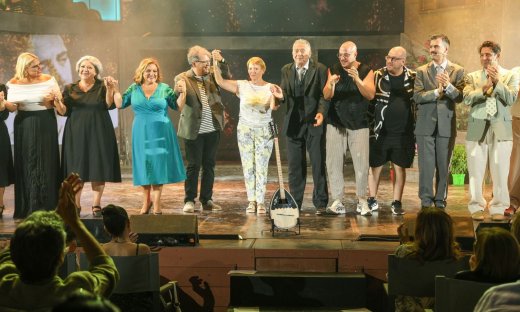 Μουσική, λάμψη και… Ζαμπέτας στο Θέατρο Άλσος ΔΕΗ! Για λίγες ακόμη παραστάσεις ...