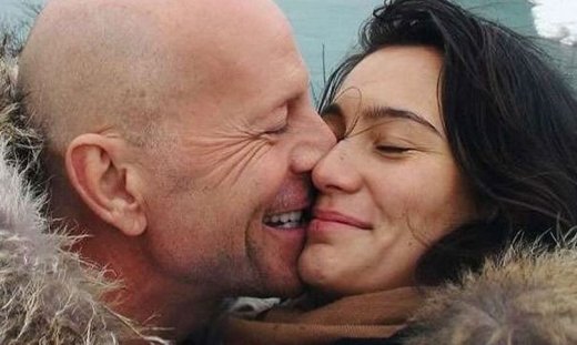 Μπρους Γουίλις: Έτσι επικοινωνεί με την σύζυγό του – Η συγκινητική αποκάλυψη για τη «γλώσσα» τους