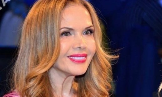 Κρίστη Κρανά: Προσποιούμενοι υπαλλήλους της ΔΕΗ, επιτήδειοι τής απέσπασαν πολύτιμα κοσμήματα