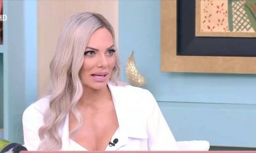 Μαλέσκου:  «Είμαστε μια χαρά στην οικογένειά μου - Δεν με σεβάστηκαν οι άνθρωποι του χώρου»