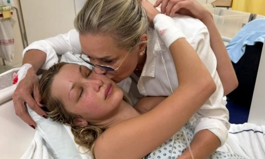 Μπέλα Χάντιντ - Συγκλονίζει η μητέρα της: «Έμαθες να ζεις στη φυλακή του παράλυτου μυαλού σου»