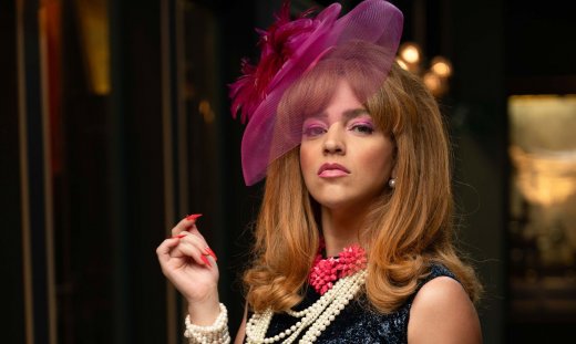 Έλενα Μεγγρέλη: Ποια είναι η υπερπλούσια Λουκία Μαλεφισάκη στο Γιατί ρε πατέρα;