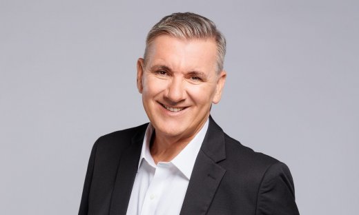 Το «Deal», με τον Γιώργο Θαναηλάκη, επιστρέφει αυτή τη Δευτέρα στις 17:45!