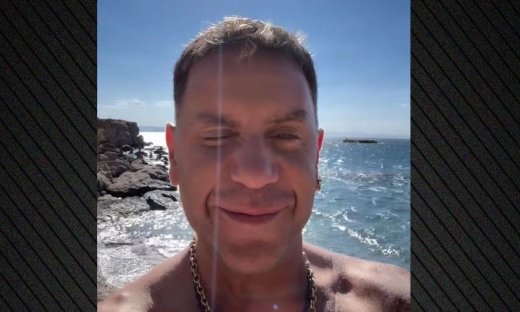 Το νέο μήνυμα του Μαζωνάκη από την παραλία & το κάλεσμα: «Ελάτε να κάνετε καμία βουτιά & αφήστε...»