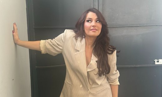 Ξέσπασε η Ζαρίφη: Γιατί αυτή η χώρα είναι μια μεζούρα; Θα μαλώνουμε για το πώς έχασε το βάρος;