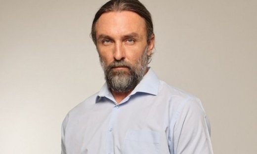 Να με λες μαμά – Ιβάν Σβιτάιλο: Ο σκοτεινός του ρόλος & η μάχη του ηθοποιού με την αυτοκαταστροφή