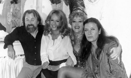 Αλίκη Βουγιουκλάκη – Τζένη Καρέζη – Ζωή Λάσκαρη: Η σύμπτωση πίσω από τον θάνατό τους