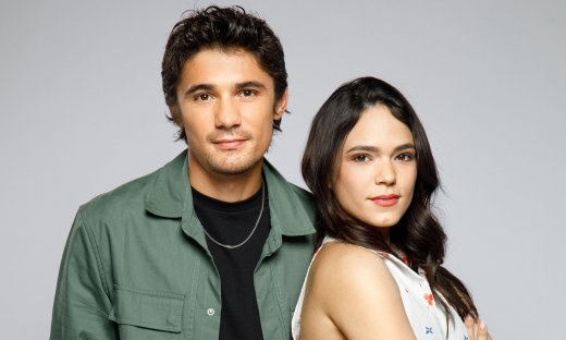 Να μ' αγαπάς"- Δύο παιδιά, μια ιστορία. Γνωρίστε τα δίδυμα αδέρφια της νέας σειράς του Alpha