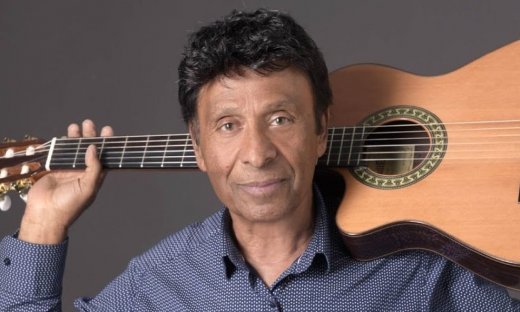 Βασίλης Παϊτέρης: «Είμαι ο μόνος που χτίζει ένα σπίτι παράνομα; Όλη η Ελλάδα είναι παράνομη»