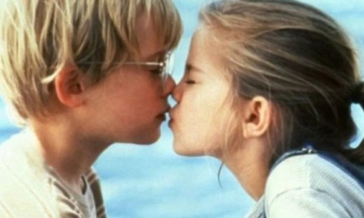 Θυμάσαι τη μικρή Vada από το My Girl; Δες πώς είναι σήμερα στα 44 της η Anna Chlumsky!