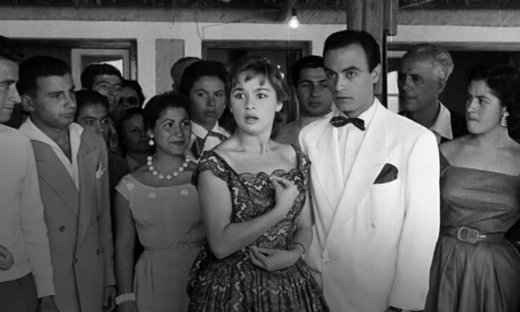 Αλίκη, Μπάρκουλης, Κωνσταντάρας & Βέγγος: Το cast που «έσβησε» από τη στάμπα της ακατάλληλης ταινίας