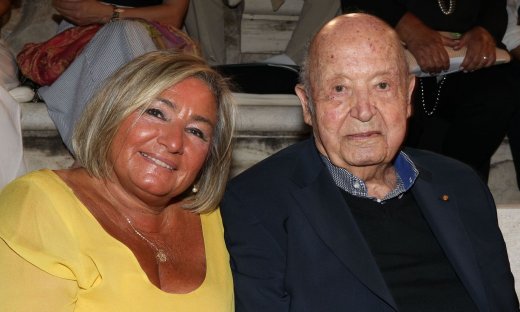 Λουκίλα Καρρέρ: Τι αποκάλυψε για τον Μίμη Πλέσσα έναν χρόνο μετά; – Η πραγματική ημερομηνία θανάτου