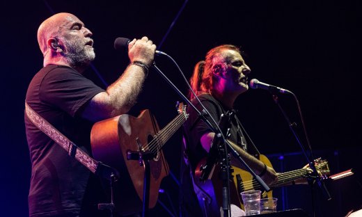 Οι Πυξ Λαξ επιστρέφουν στη μουσική σκηνή του χειμώνα με καλεσμένους Ζουγανέλη και Σταρόβα