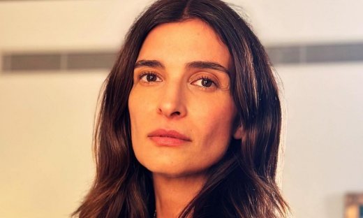 Αντιγόνη Κουλουκάκου: Αποχωρεί από τη Γη της Ελιάς – Το συγκινητικό βίντεο με τον Πασχάλη Τσαρούχα