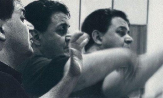 100 χρόνια από τη γέννηση του Μάνου Χατζιδάκι – Οι κρυφές πτυχές της ζωής ενός αληθινού θρύλου