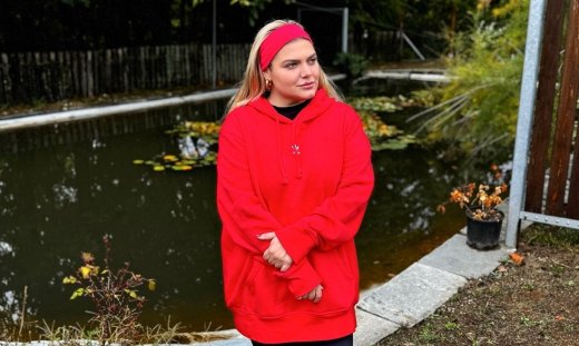 Δανάη Μπάρκα: Στο χωριό του πατέρα της - «Πάντα φεύγω με δάκρυα, αλλά...»