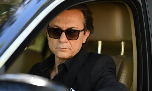 Να μ' αγαπάς: Ο Άγγελος αποκαλύπτεται ως νόθος Καλλιγάς με σχέδιο εκδίκησης