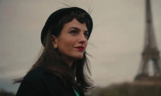 Το σπίτι δίπλα στο ποτάμι: Το νυχτικό της Μελισσάνθης έβαλε φωτιά στο Χ - «Κούκλα»