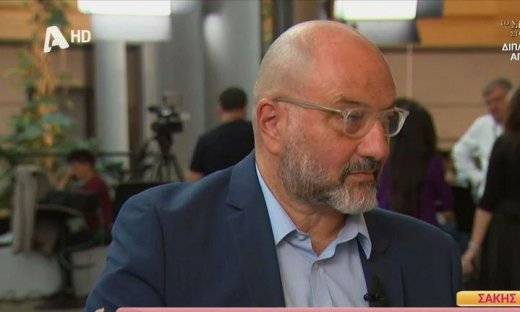 Σάκης Αρναούτογλου: «Ντρεπόμουν να κυκλοφορήσω στον δρόμο, να πάω στην ΕΡΤ3»