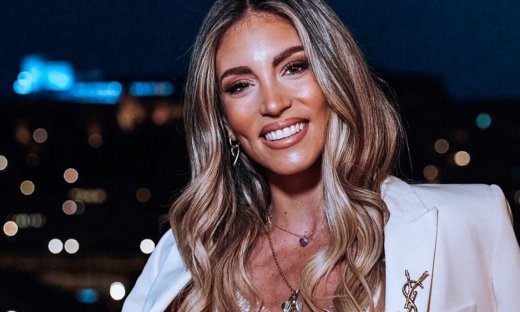 Ποια δήλωσε: «Ας μου τύχει ένας έρωτας σαν της Οικονομάκου και βλέπουμε»