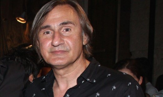 Άκης Σακελλαρίου: Όλα μέσα από την τέχνη γίνονται. Ακόμα και οι μεγαλύτερες επαναστάσεις