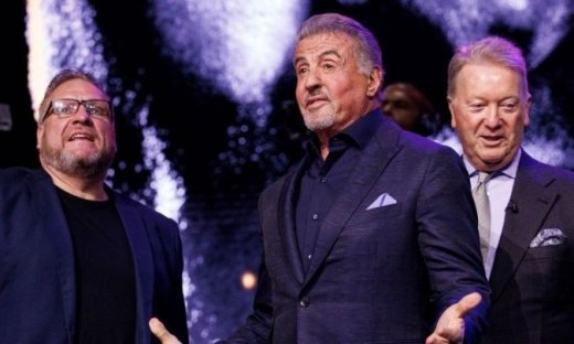 Άρχισαν τα γυρίσματα του «I Play Rocky» – Εκπληκτική ομοιότητα του πρωταγωνιστή με τον νεαρό Σταλόνε