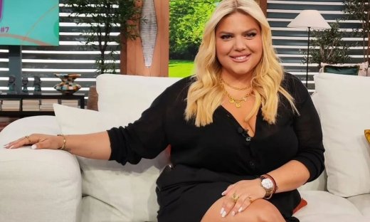 Δανάη Μπάρκα: Στο χωριό του μπαμπά της - Η σχέση μεταξύ τους σήμερα & το throwback στο παρελθόν!